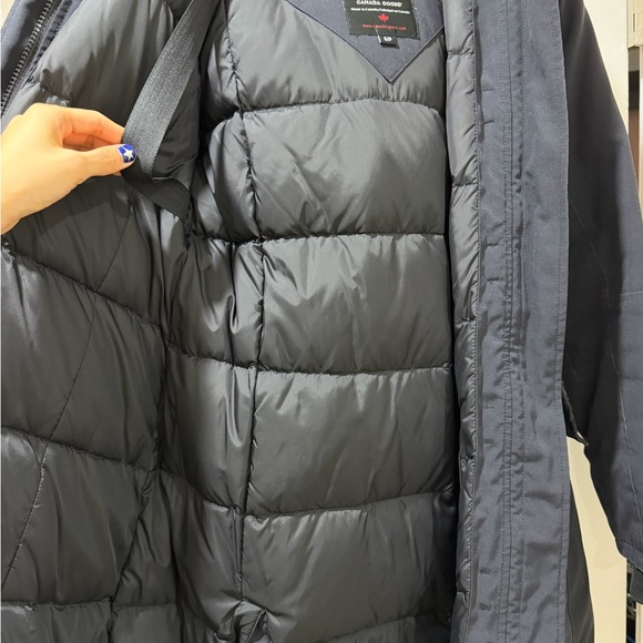 Canada Goose Jacket - Picture 5 of 10